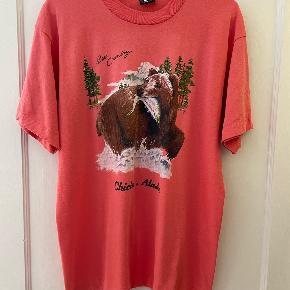 Graphic T-Shirt in Coral
